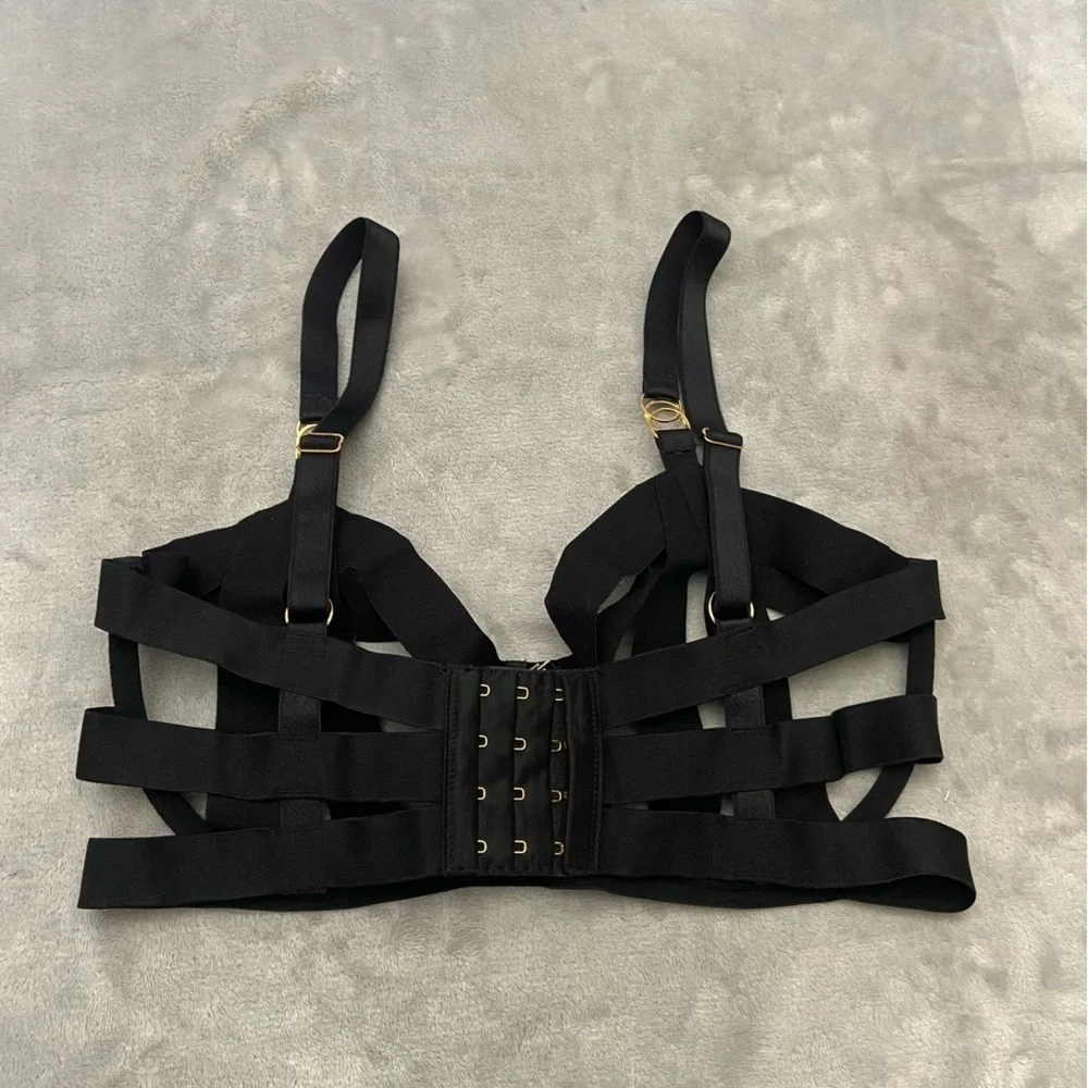 New! Victoria's Secret Very Sexy Strappy cage Unlined Balconette Bra 4810